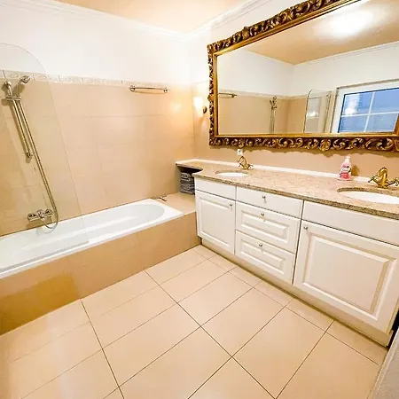 Stylische Mit Charme *